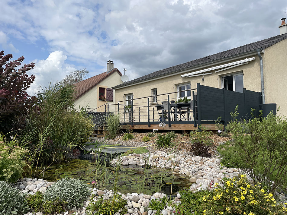 Photo 5 – une fontaine extérieure dans un bassin