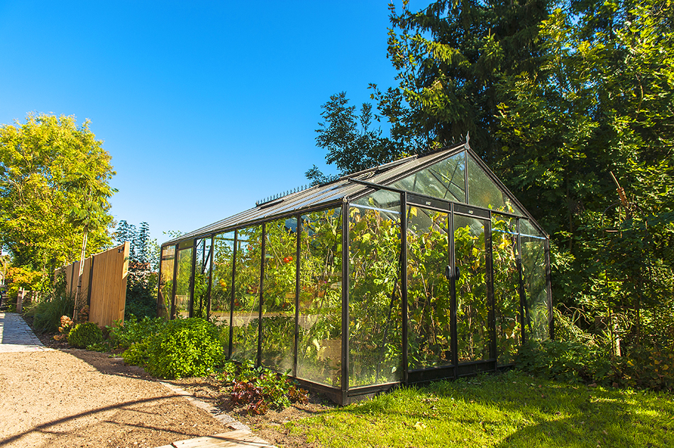 Photo 3 – une serre dans un jardin durable